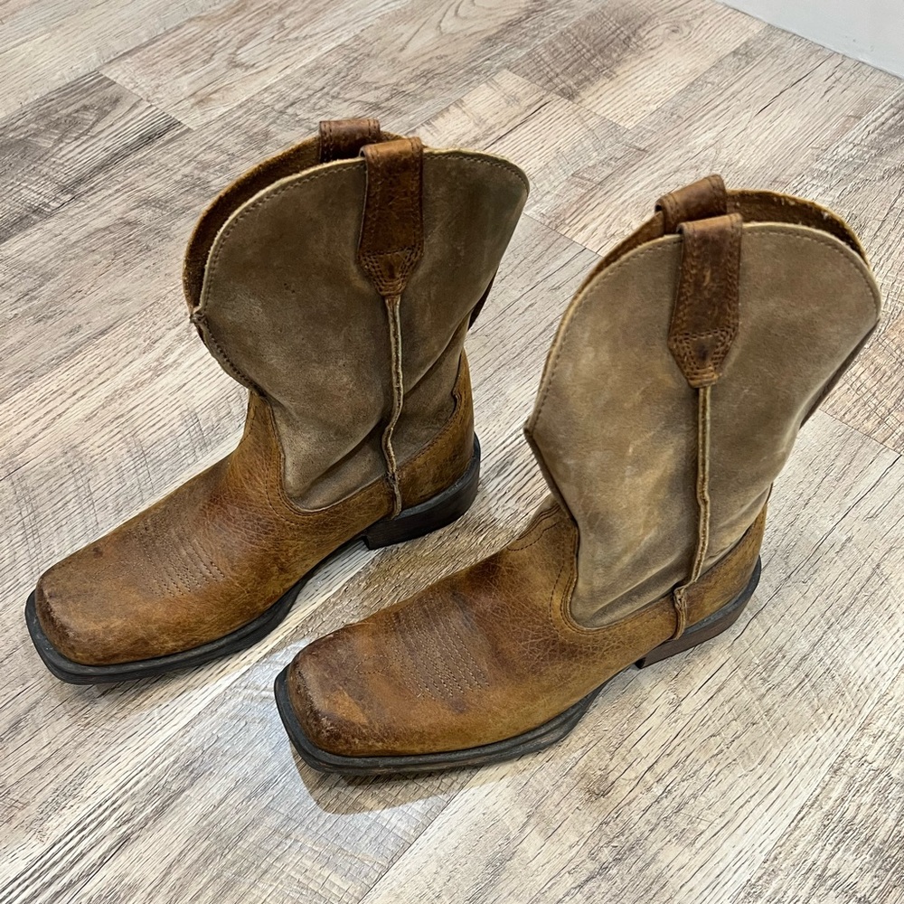 Mens Ariat Rambler Cowboy Boots